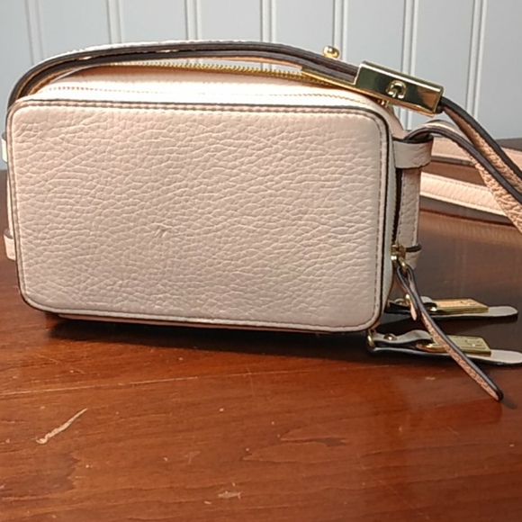 GILI Small Crossbody - Picture 8 of 8